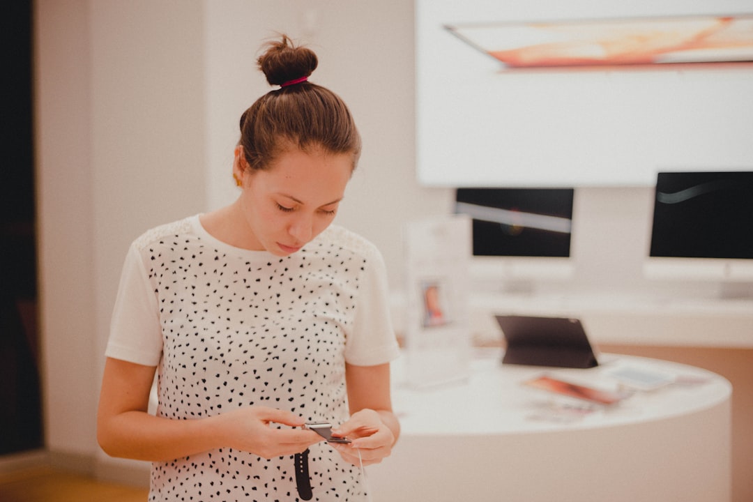 woman wearing white shirt